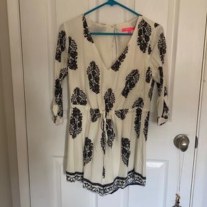 NWT Vici XTaren off White and Black Drawstring Romper!